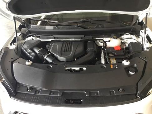 Used 2025 Buick Enclave Preferred image 35