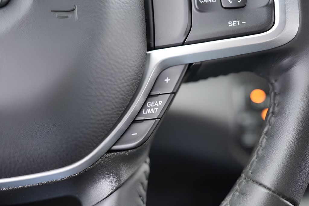 Used 2024 RAM 2500 Big Horn w/ Night Edition AWD/4WD image 30