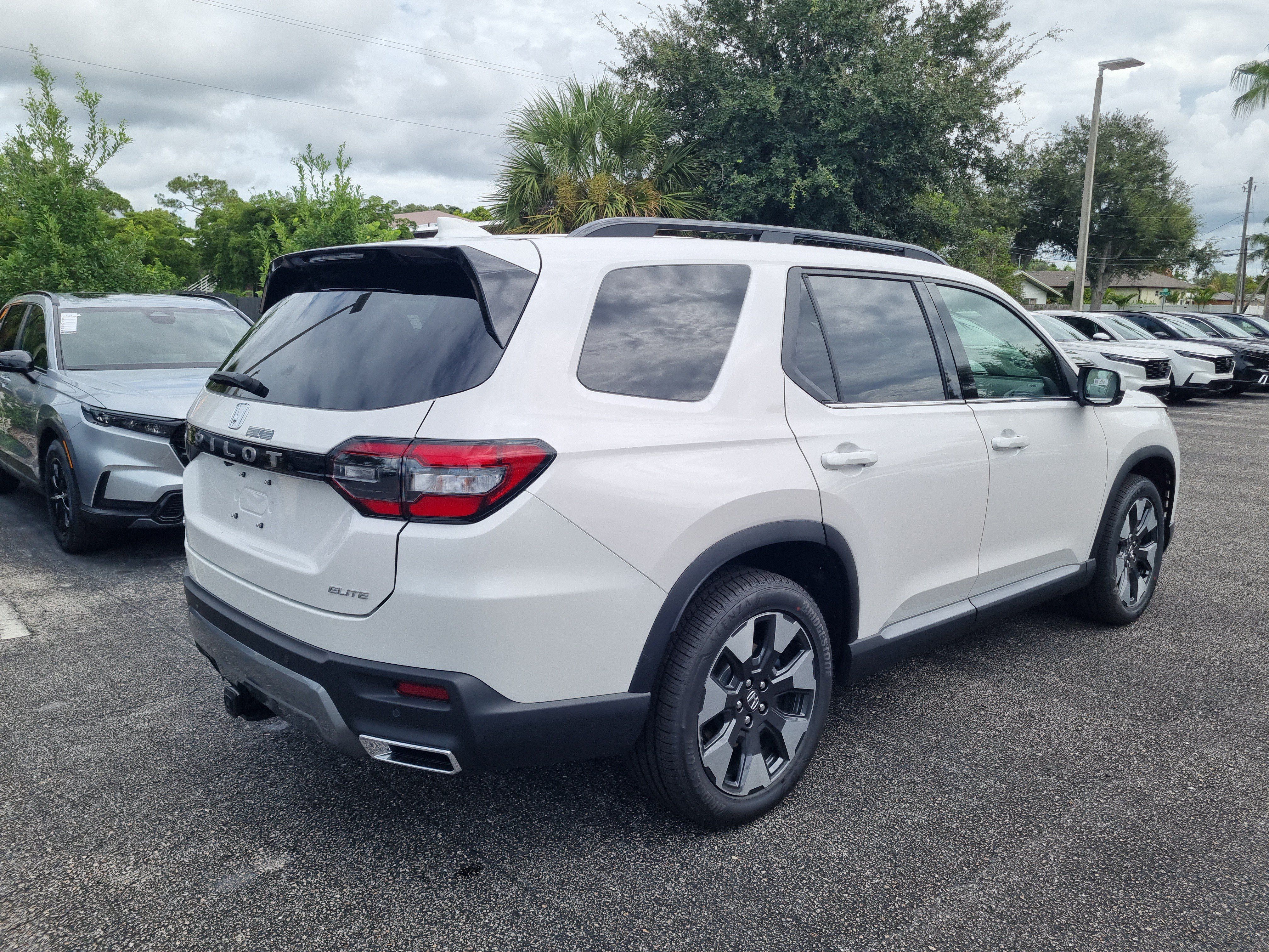 New 2026 Honda Pilot Elite image 7