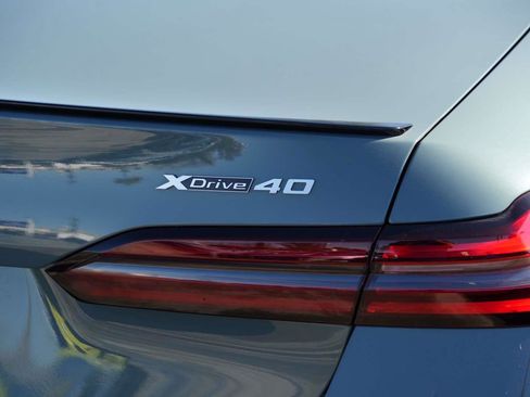 Used 2025 BMW i5 xDrive40 image 5