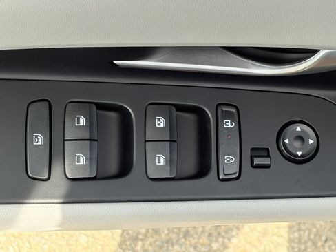 New 2026 Hyundai Elantra Limited FWD image 5