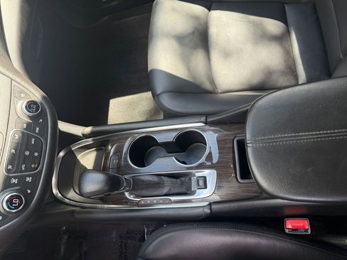 Used 2024 Chevrolet Malibu LT image 35