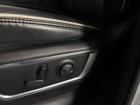 Used 2025 RAM 1500 Laramie w/ Sport Appearance Package AWD/4WD image 23