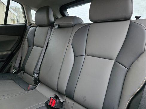 Used 2021 Subaru Crosstrek 2.5i Sport w/ Moonroof Package image 19