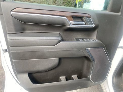 Used 2024 GMC Sierra 1500 SLT image 11