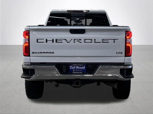 Used 2020 Chevrolet Silverado 2500 LTZ AWD/4WD image 11