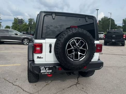 Used 2026 Jeep Wrangler Unlimited Rubicon AWD/4WD image 7