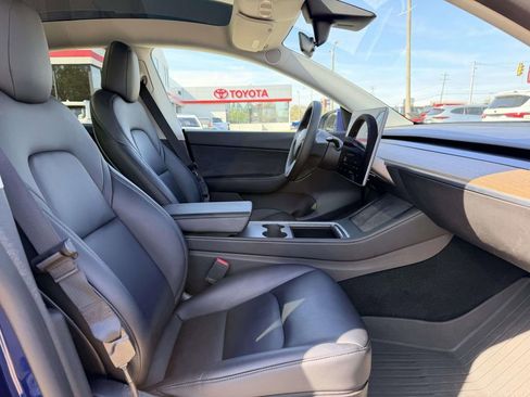 Used 2022 Tesla Model Y Performance image 13