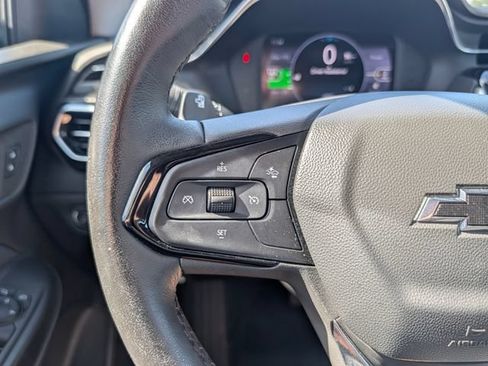 Used 2022 Chevrolet Bolt EUV LT w/ Convenience Package FWD image 20