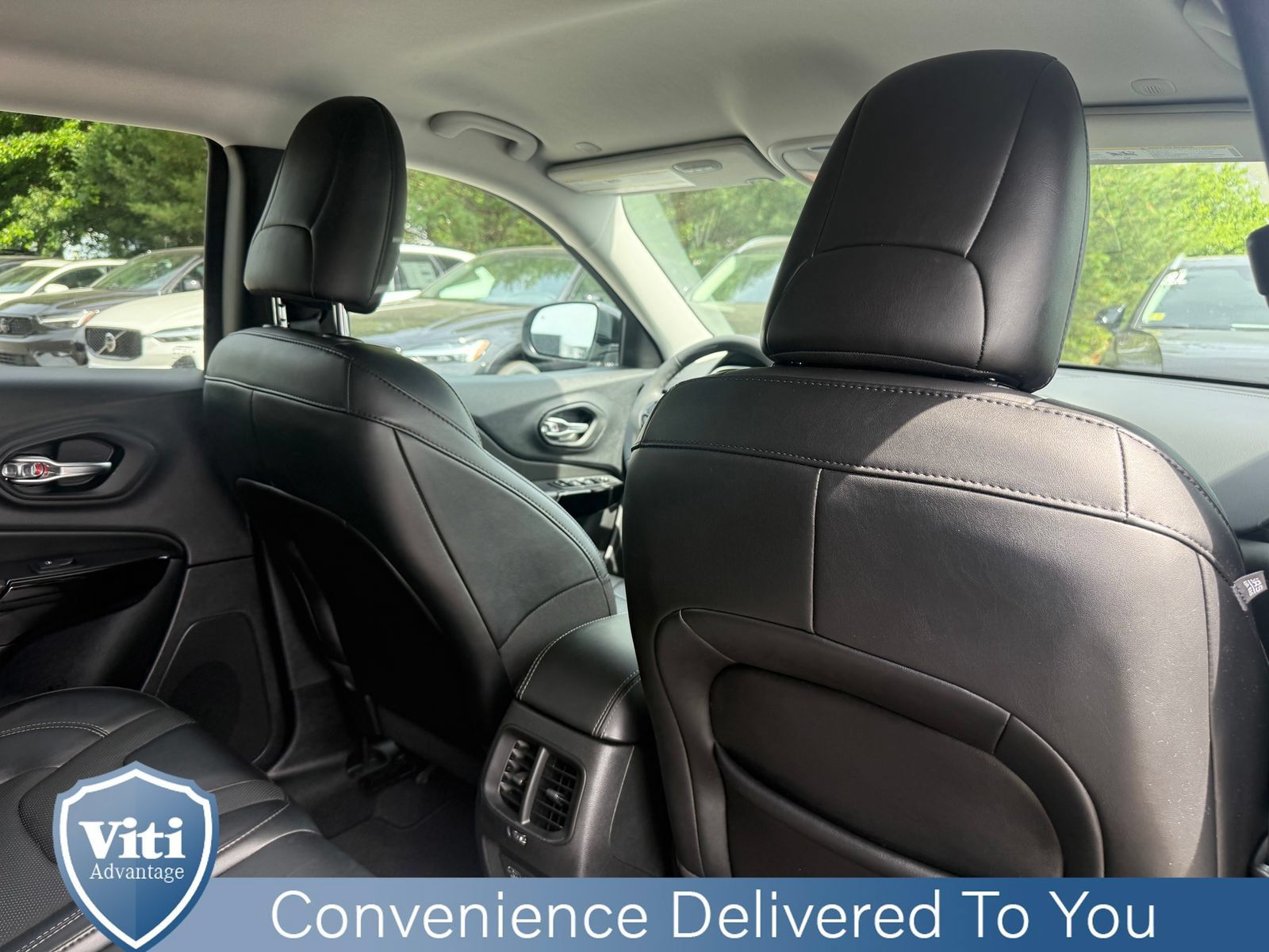 Used 2023 Jeep Cherokee Altitude Lux AWD/4WD image 26