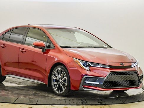 Used 2022 Toyota Corolla XSE image 6