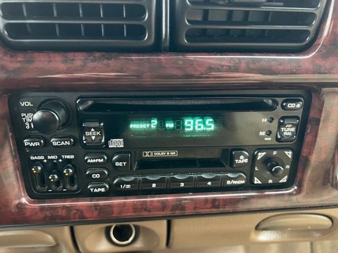 Used 2002 Dodge Ram 2500 Truck SLT image 29