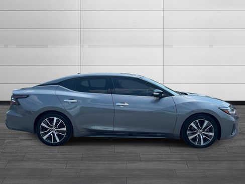 Used 2019 Nissan Maxima 3.5 SL w/ Floor Mat Group FWD image 2