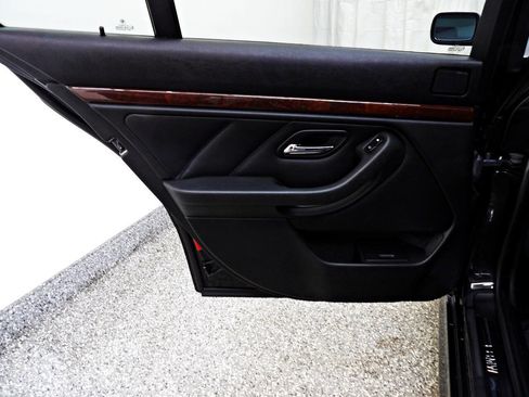 Used 2003 BMW 530i Sedan image 10