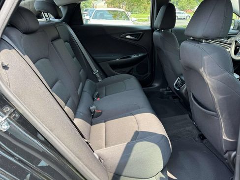 Used 2024 Chevrolet Malibu LT FWD image 15