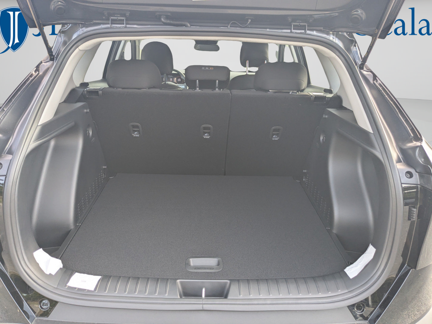 New 2027 Hyundai Kona SE FWD image 10