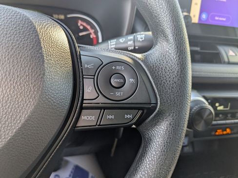 Used 2025 Toyota RAV4 LE image 20