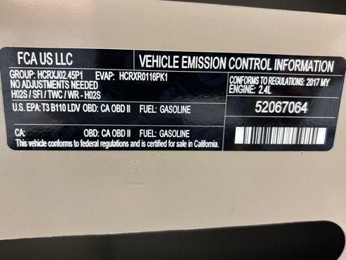 Used 2017 Jeep Renegade Trailhawk AWD/4WD image 64