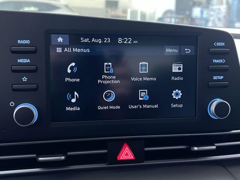 Used 2025 Hyundai Elantra SE FWD image 20