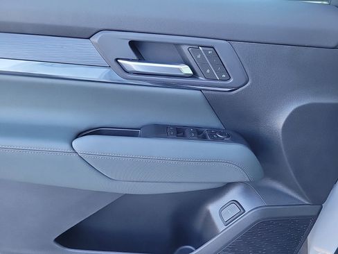 New 2026 GMC Terrain AT4 w/ Convenience Package III image 27