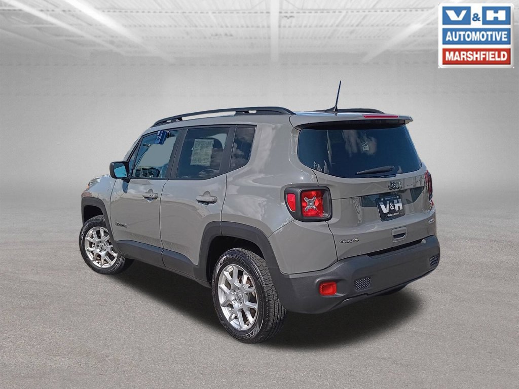 Used 2022 Jeep Renegade Latitude w/ Convenience Group AWD/4WD image 6