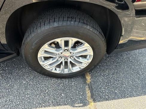 Used 2024 GMC Yukon SLT image 19