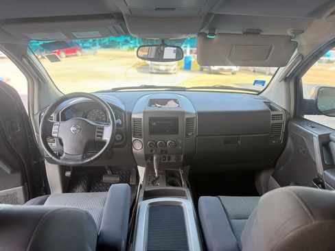 Used 2004 Nissan Titan SE image 16