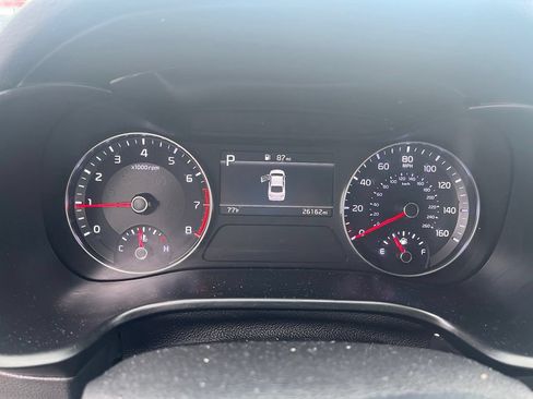 Used 2023 Kia Forte LXS w/ LXS Technology Package FWD image 9