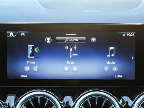 New 2025 Mercedes-Benz GLA 250 4MATIC image 14