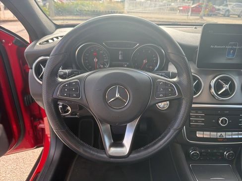 Used 2019 Mercedes-Benz GLA 250 image 16