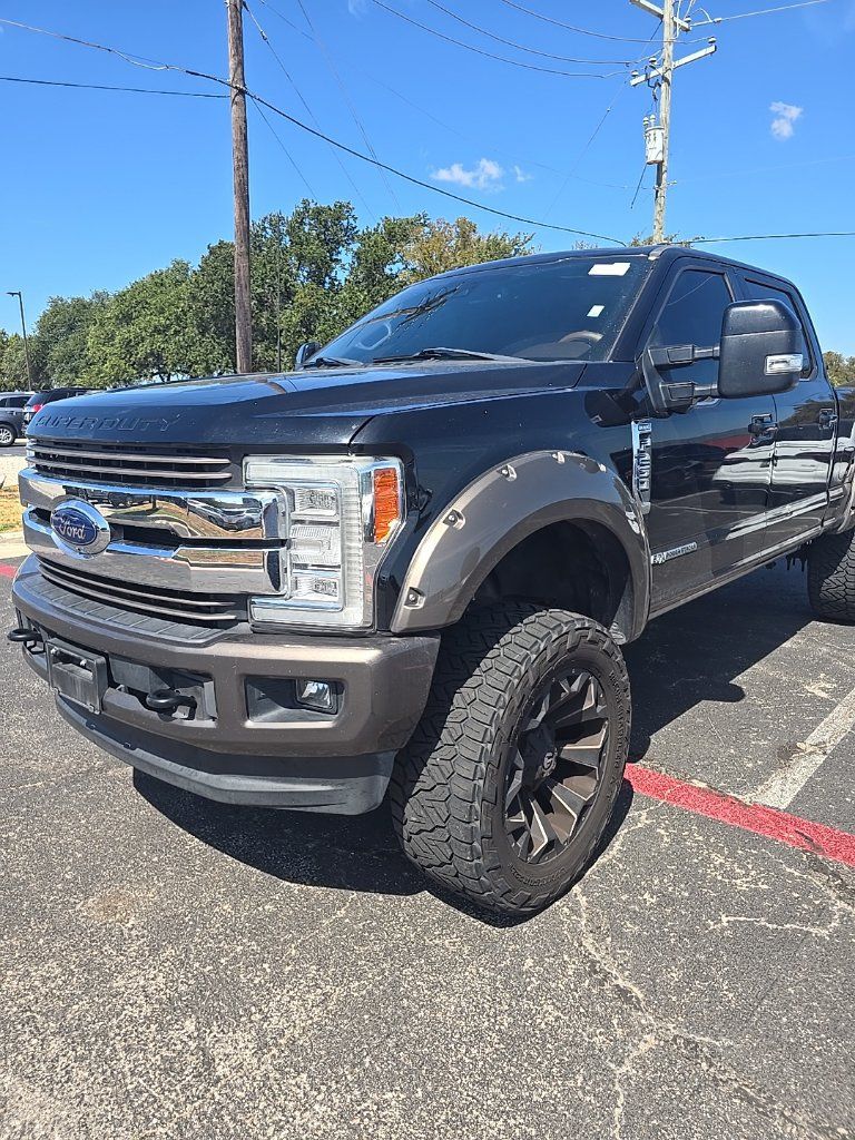 Used 2017 Ford F250 King Ranch w/ King Ranch Ultimate Package AWD/4WD image 2