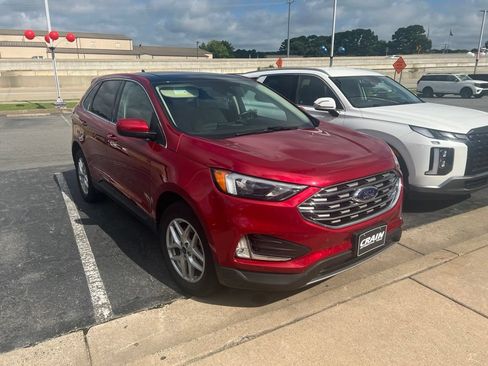 Used 2022 Ford Edge SEL w/ Convenience Package AWD/4WD image 3