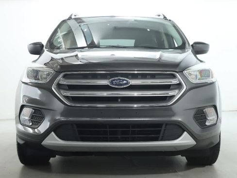 Used 2017 Ford Escape SE w/ Equipment Group 201A FWD image 5