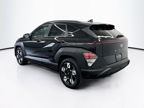 Used 2025 Hyundai Kona SEL FWD image 5