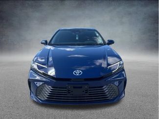 Used 2025 Toyota Camry XLE w/ Premium Plus Package FWD video 2