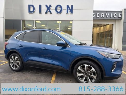 Used 2023 Ford Escape Platinum image 1