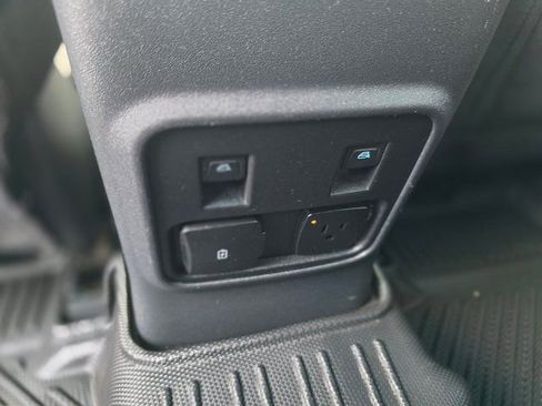 Used 2022 Ford Bronco Wildtrak image 16