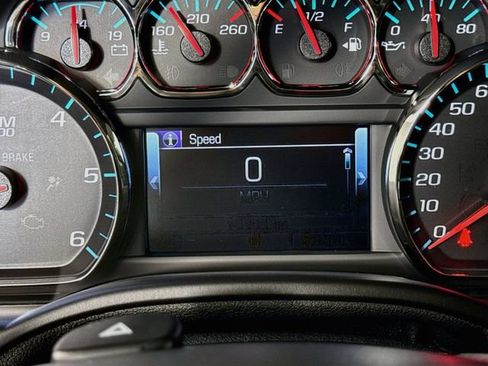 Used 2017 GMC Yukon SLT AWD/4WD image 12