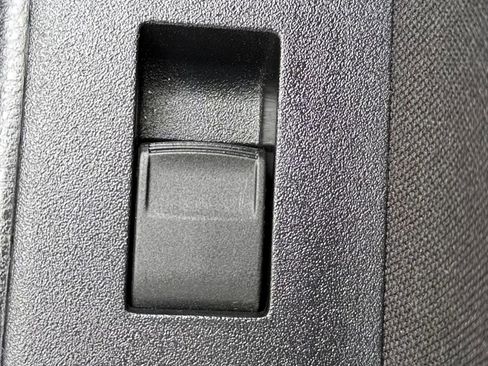 Used 2019 Toyota Corolla LE FWD image 28