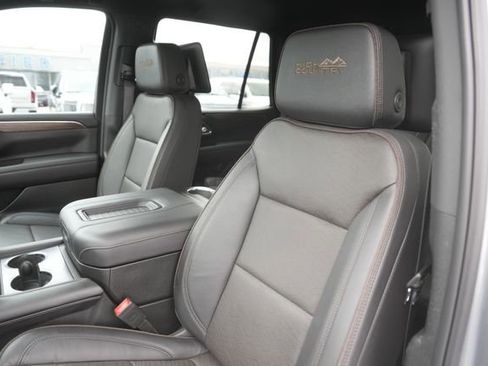 Used 2024 Chevrolet Tahoe High Country image 10