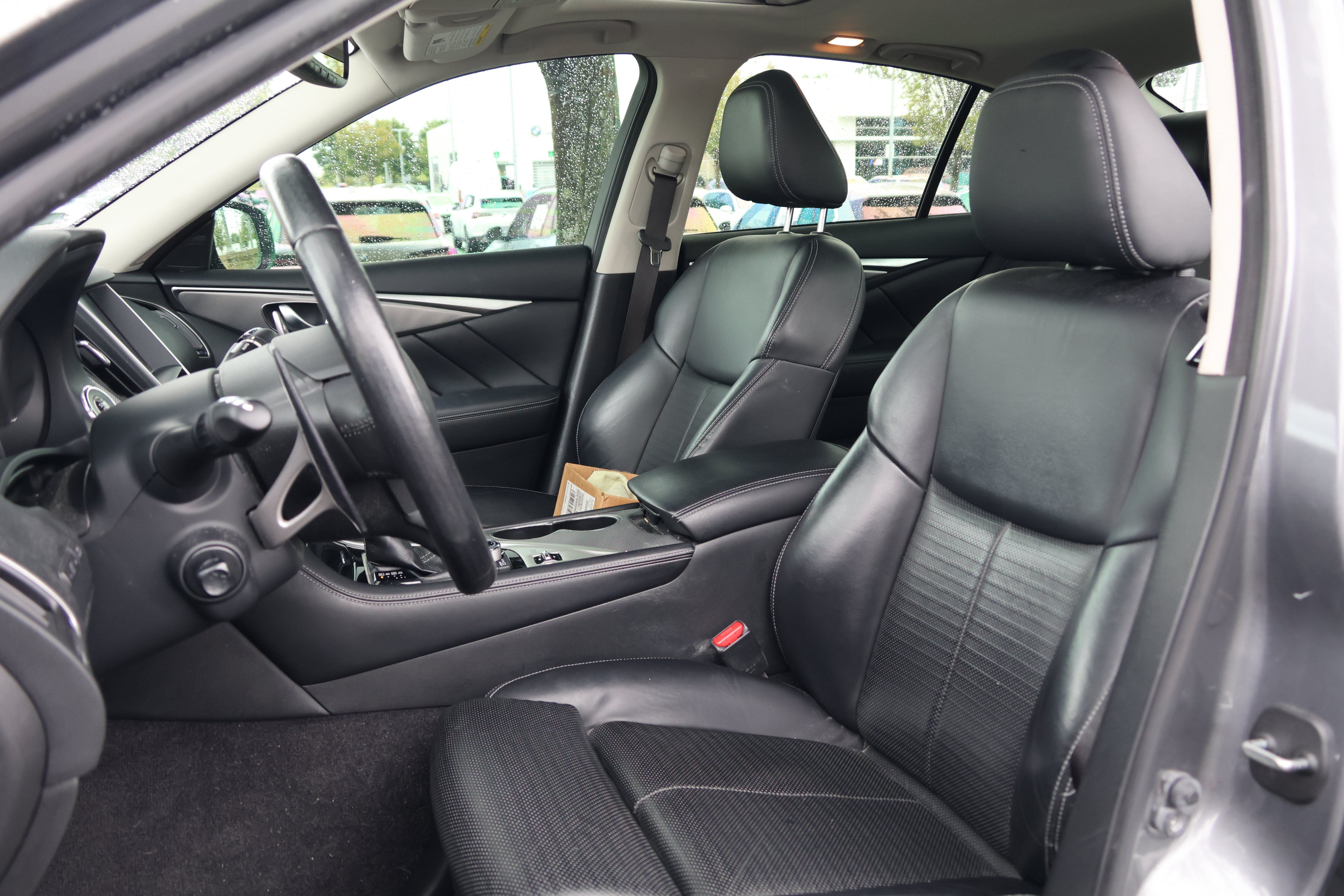 Used 2016 INFINITI Q50 Sport RWD image 31