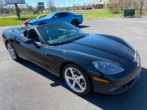Used 2008 Chevrolet Corvette Convertible w/ Preferred Equipment Group image 2