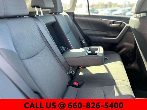Used 2025 Toyota RAV4 XLE image 6
