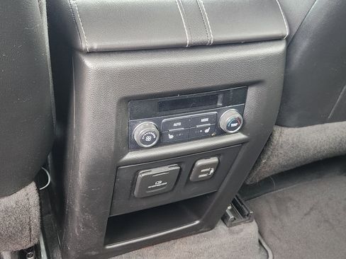 Used 2020 Chevrolet Traverse High Country image 30