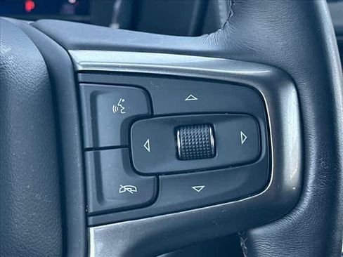 Used 2022 Chevrolet Tahoe Z71 w/ Luxury Package AWD/4WD image 25
