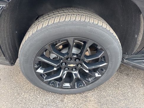 Used 2022 Chevrolet Tahoe RST w/ Luxury Package image 30