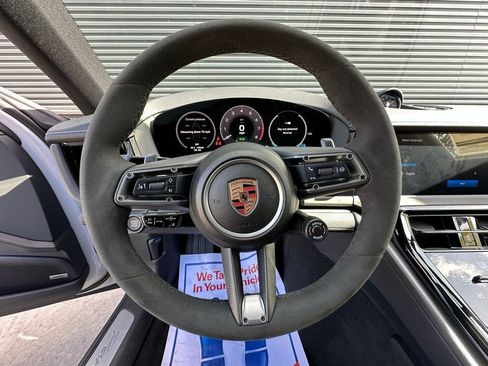 Certified 2025 Porsche Panamera 4 E-Hybrid AWD/4WD image 18