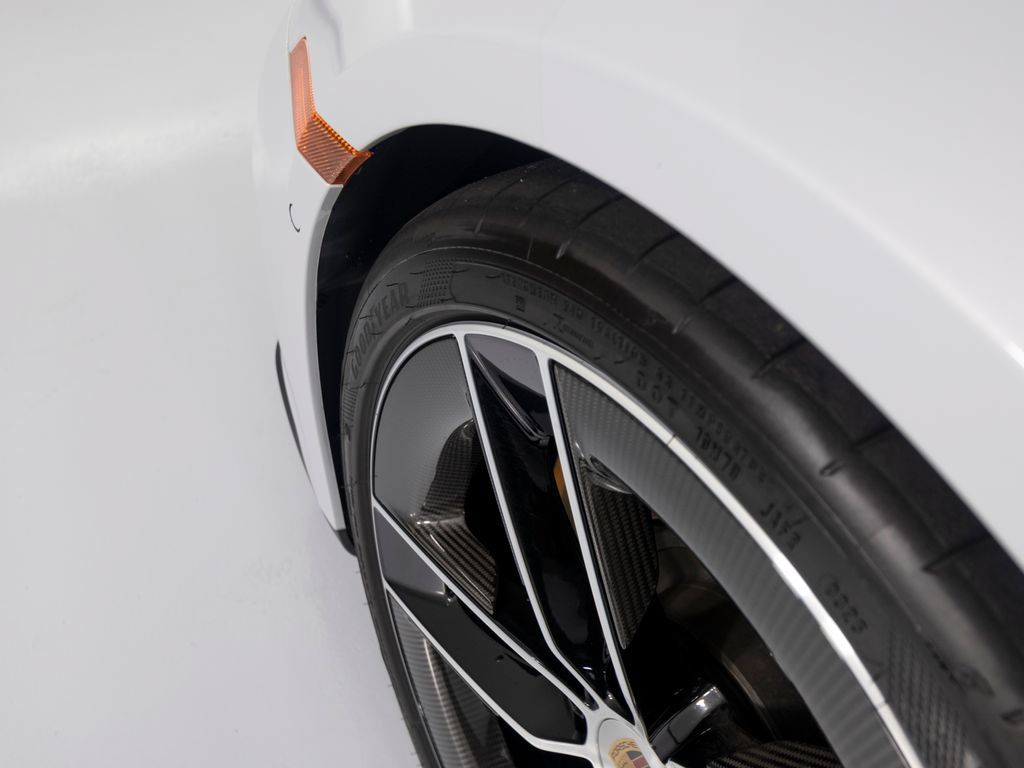 Certified 2025 Porsche 911 Carrera GTS RWD image 49
