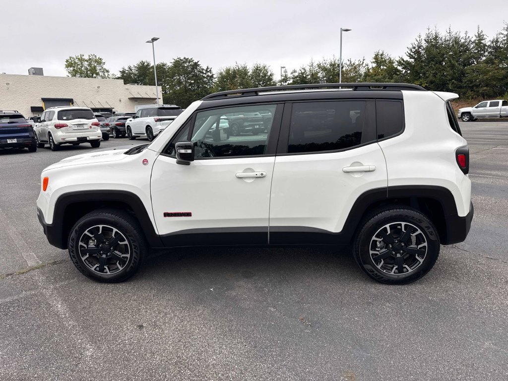 Used 2023 Jeep Renegade Trailhawk AWD/4WD image 9