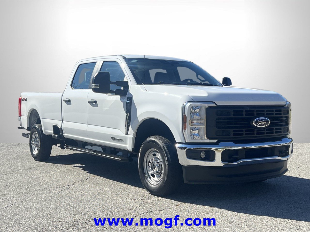 Used 2024 Ford F350 XL w/ XL Driver Assist Package AWD/4WD image 4